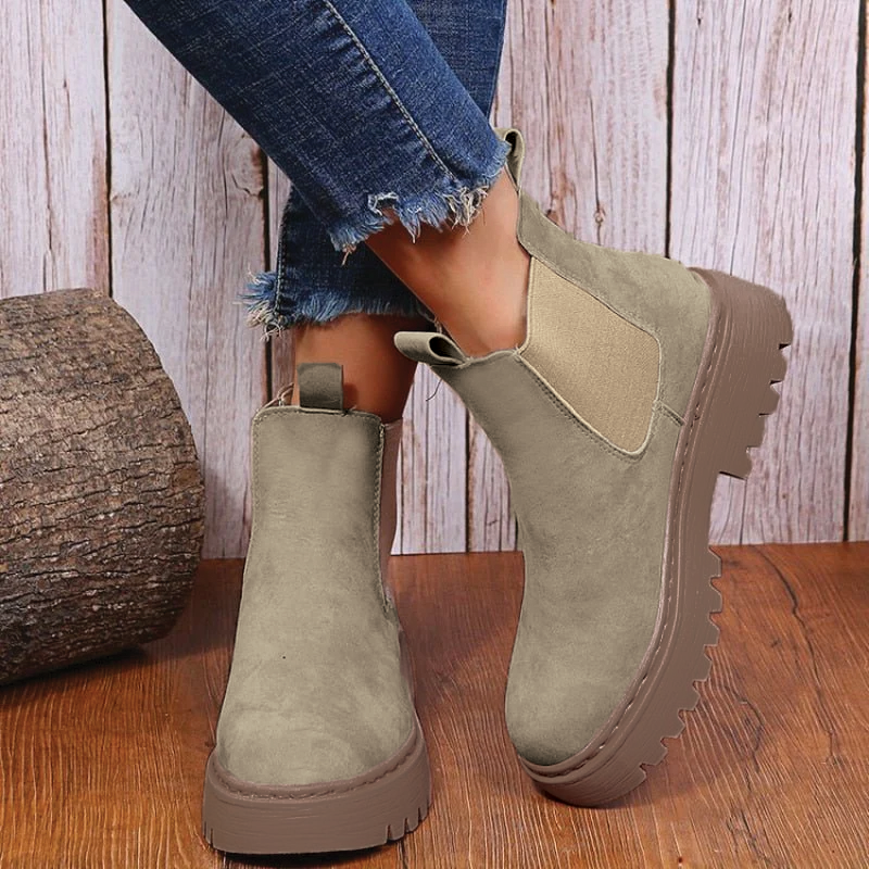 Comfortable Block Heel Ankle Boots - Nocini