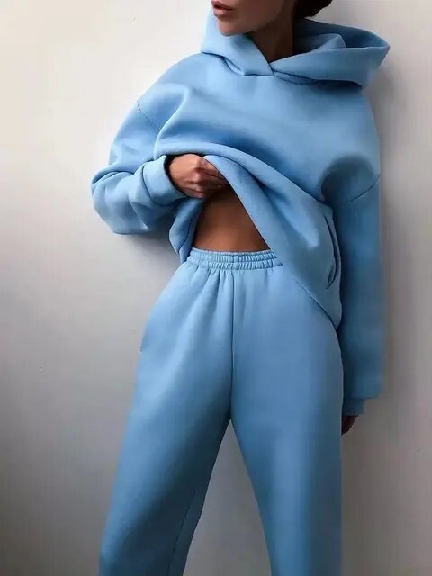 Cozy Women's Fleece Hoodie and Sweatpant Set
