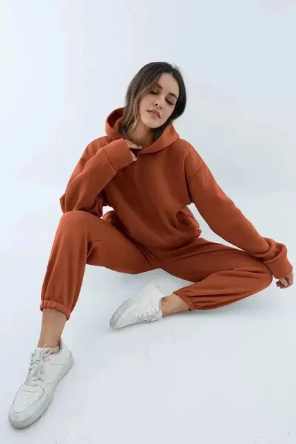 Cozy Women's Fleece Hoodie and Sweatpant Set