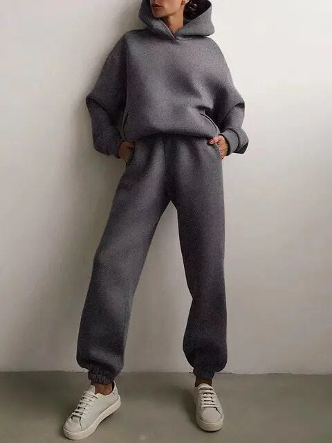 Cozy Women's Fleece Hoodie and Sweatpant Set
