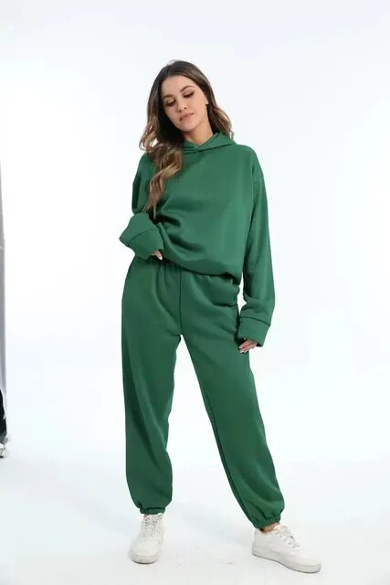 Cozy Women's Fleece Hoodie and Sweatpant Set
