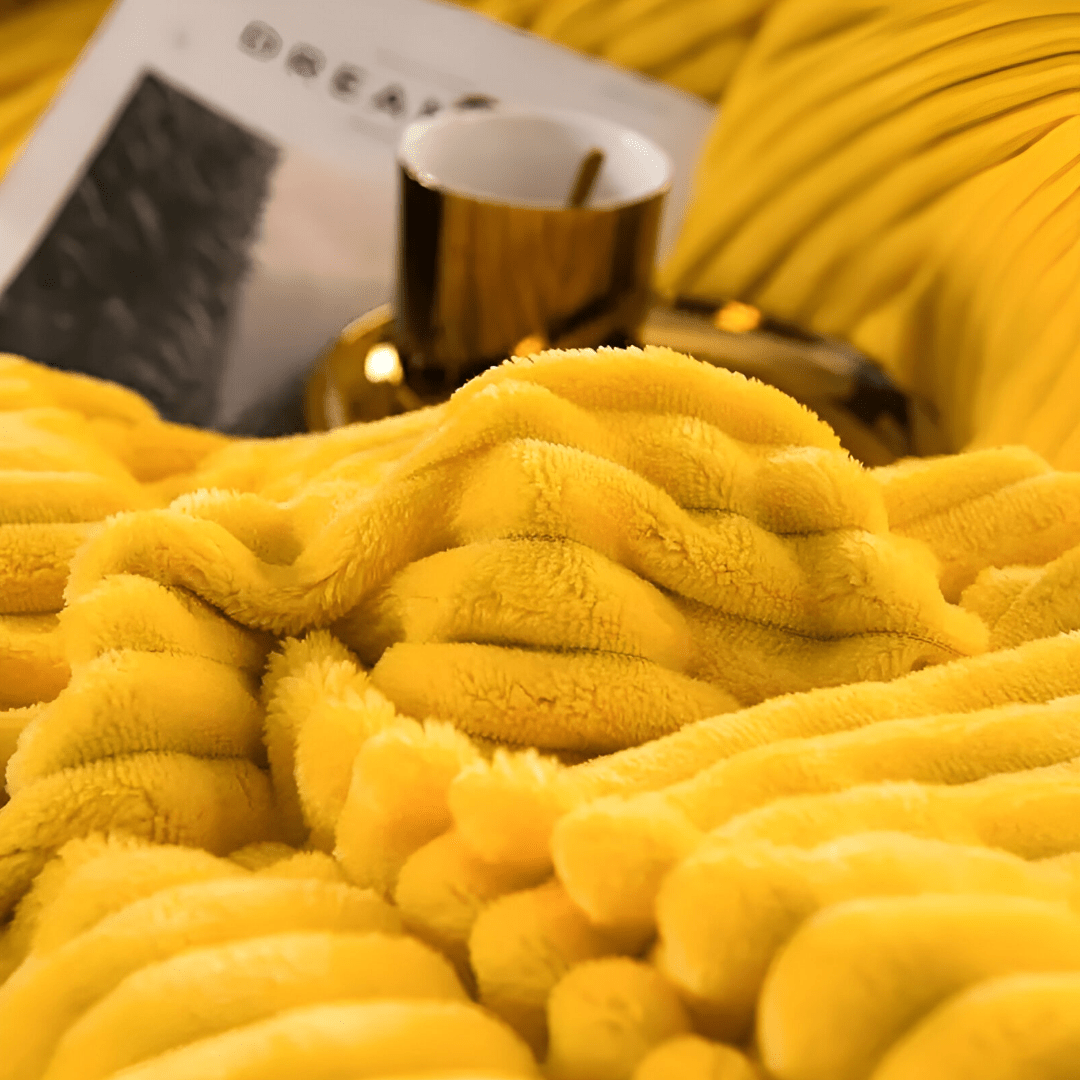 Contemporary Plush Comforter With Ribbed Texture