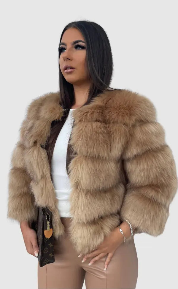 Fashionable Short Womens Jacket - Nocini
