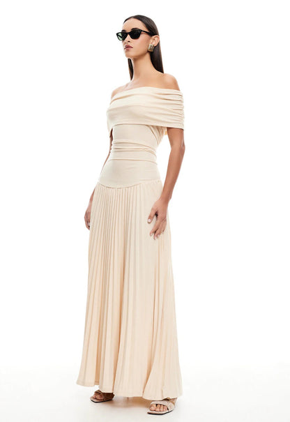Lightweight Maxi Dress for Easy Summer Fashion