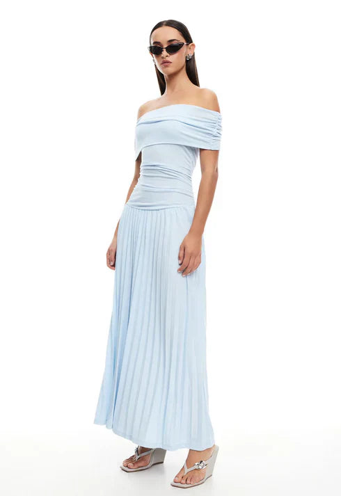 Lightweight Maxi Dress for Easy Summer Fashion