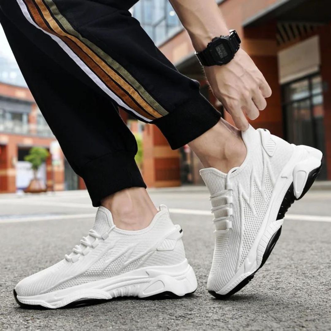 Trendy Men's Thick Sole Casual Sneakers