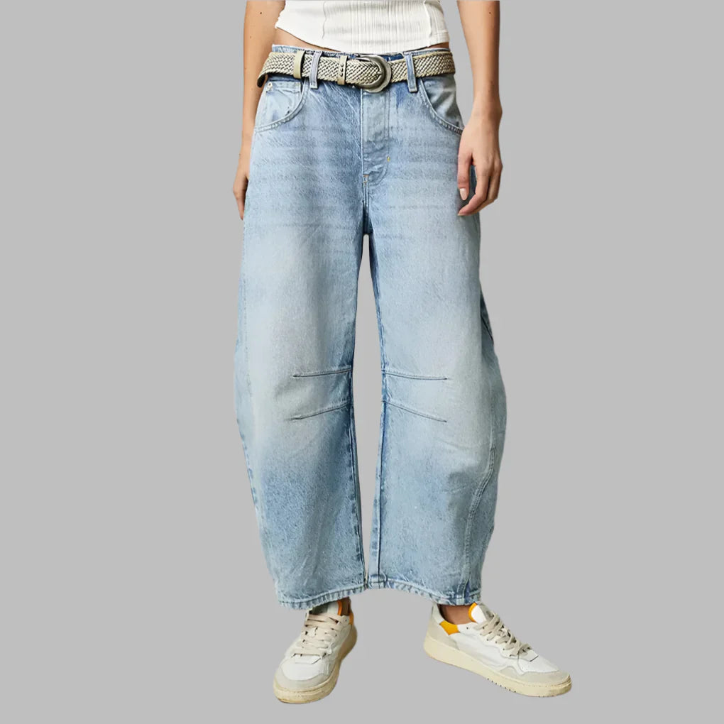 Loose Fit Women's Straight Leg Jeans
