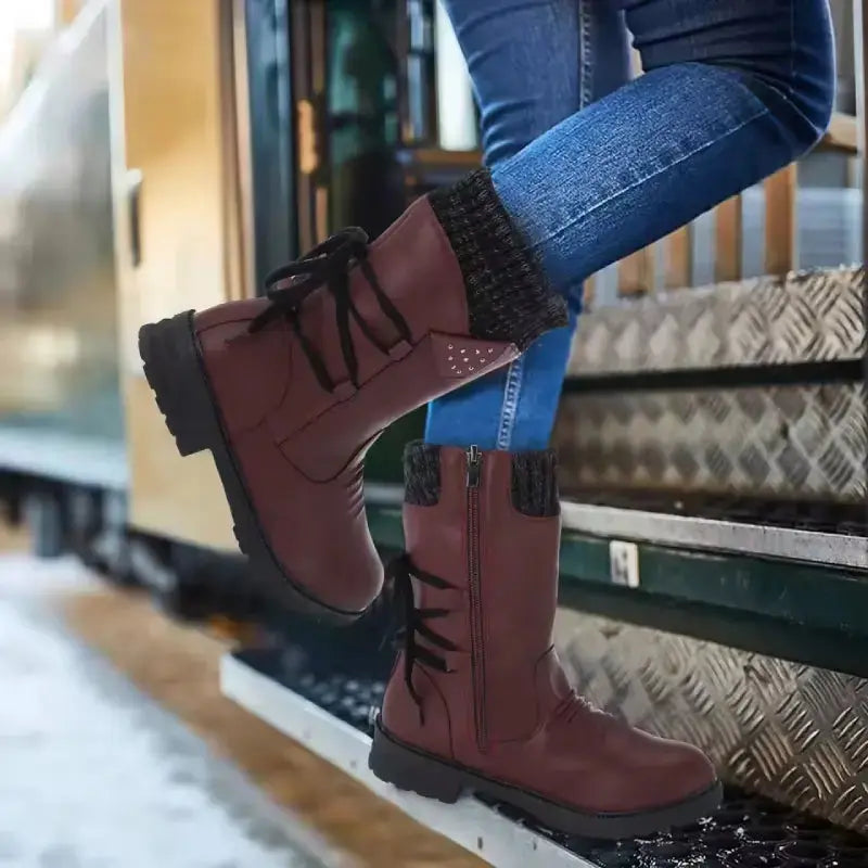 Stylish Women's Snow Boots - Warm and Cozy