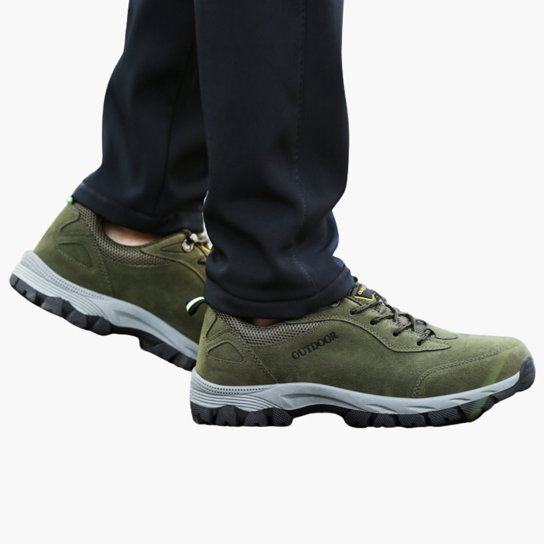 Trekking Shoes for Men with Laces and Grip Soles