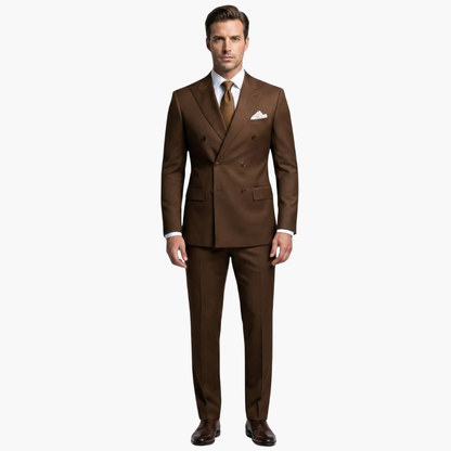 Classic 2 Piece Suit with Peak Lapels and Buttons