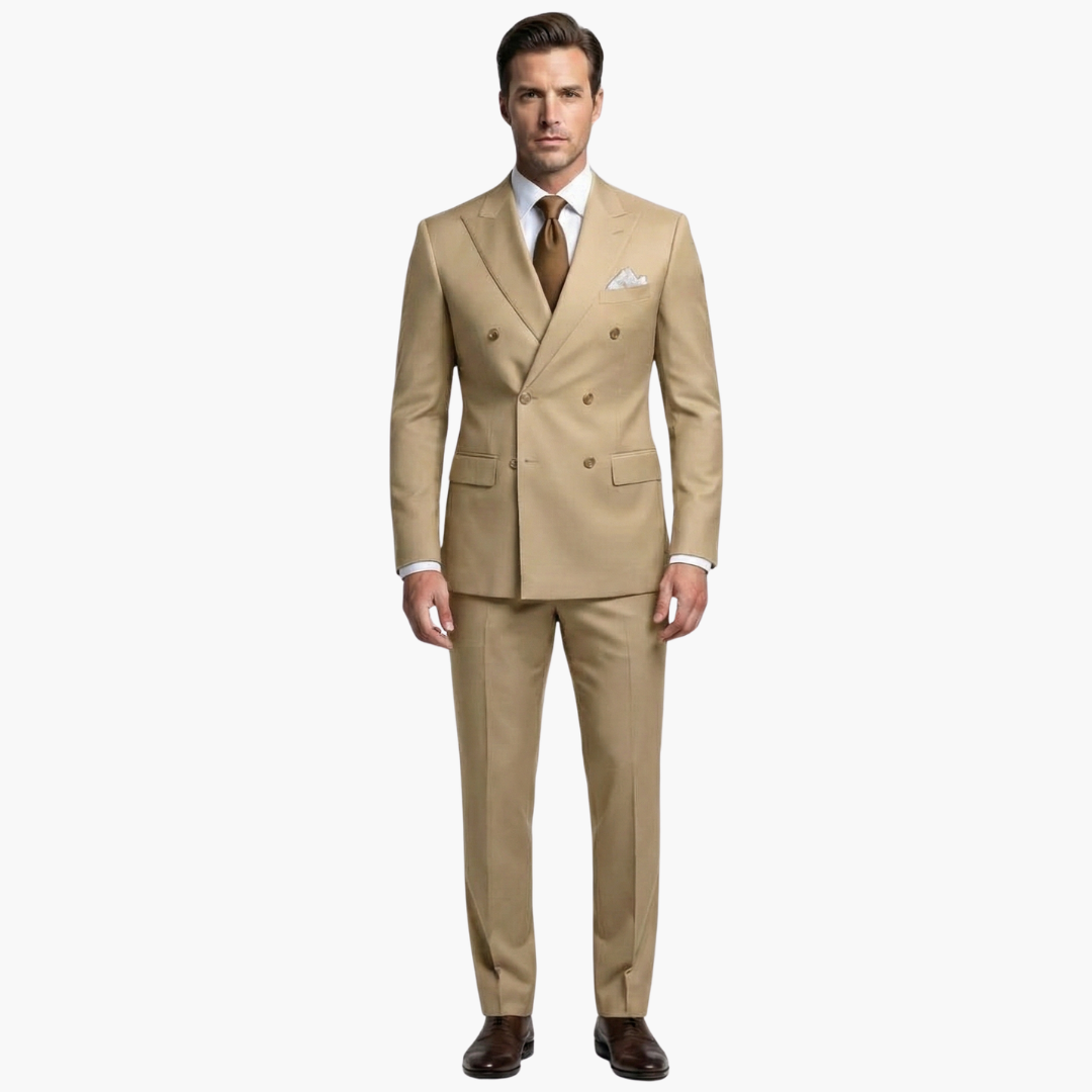 Classic 2 Piece Suit with Peak Lapels and Buttons