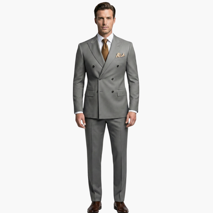Classic 2 Piece Suit with Peak Lapels and Buttons