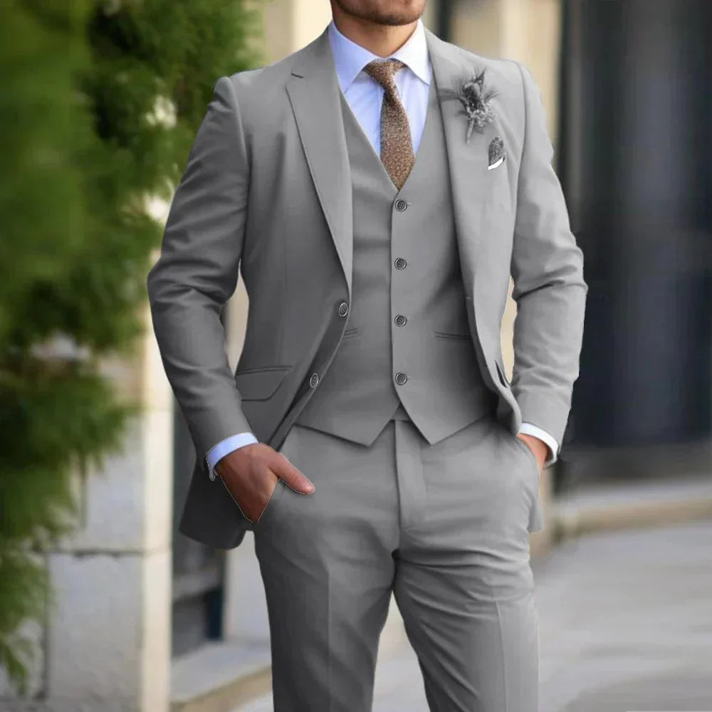 Classic 3-Piece Mens Suit for Any Occasion