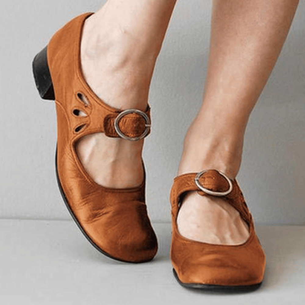 Emilia - Soft Vegan Leather Flip Flops - Nocini