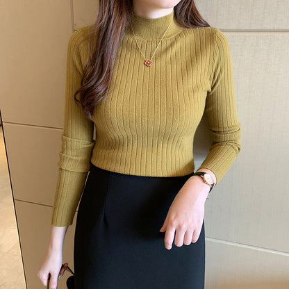Soft Crew Neck Sweater for Daily Wear