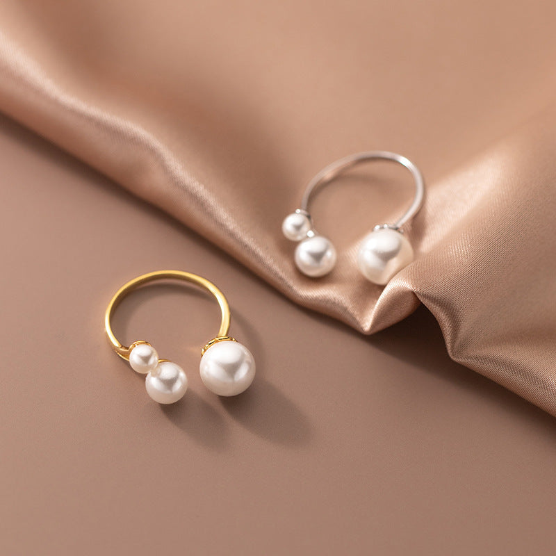 Simple 3 Pearl Adjustable Ring