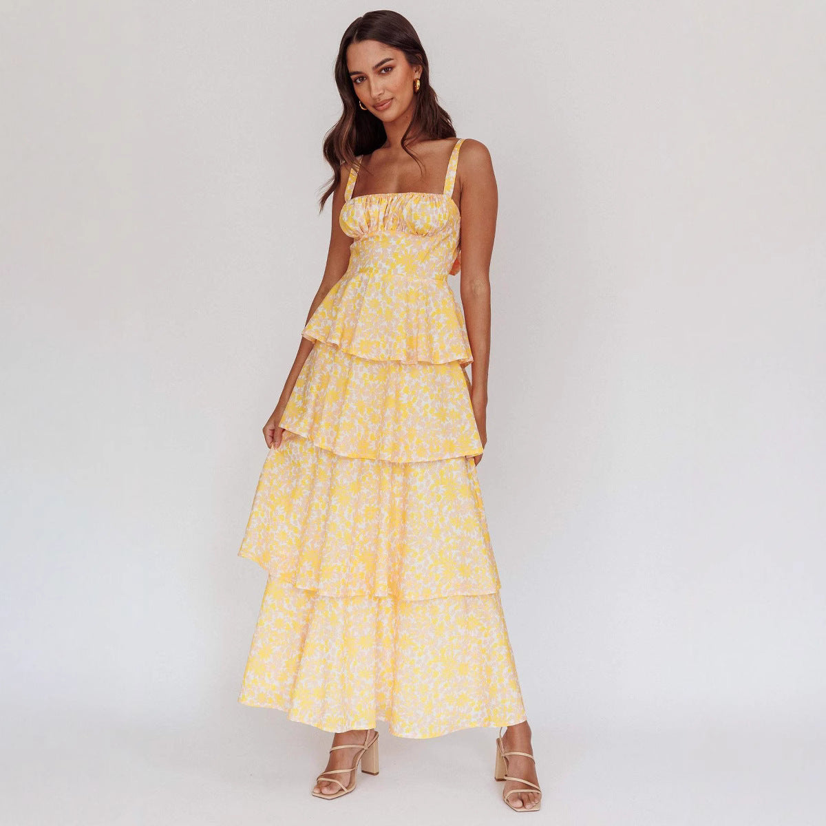 Feminine Floral Midi Dress with Ruffle Skirt