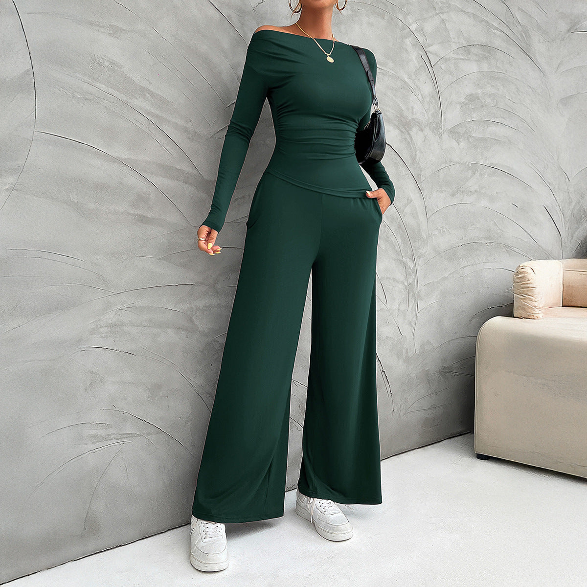 Women's Set - Fitted Long-Sleeve Tee - High-Waisted Comfort Pants