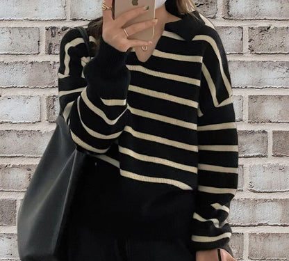 Cozy Women's V-Neck Striped Sweater - Nocini