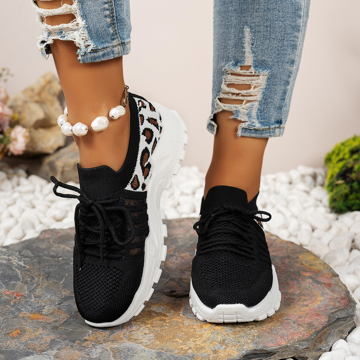 Women's Leopard Print Low Top Sneakers - Nocini