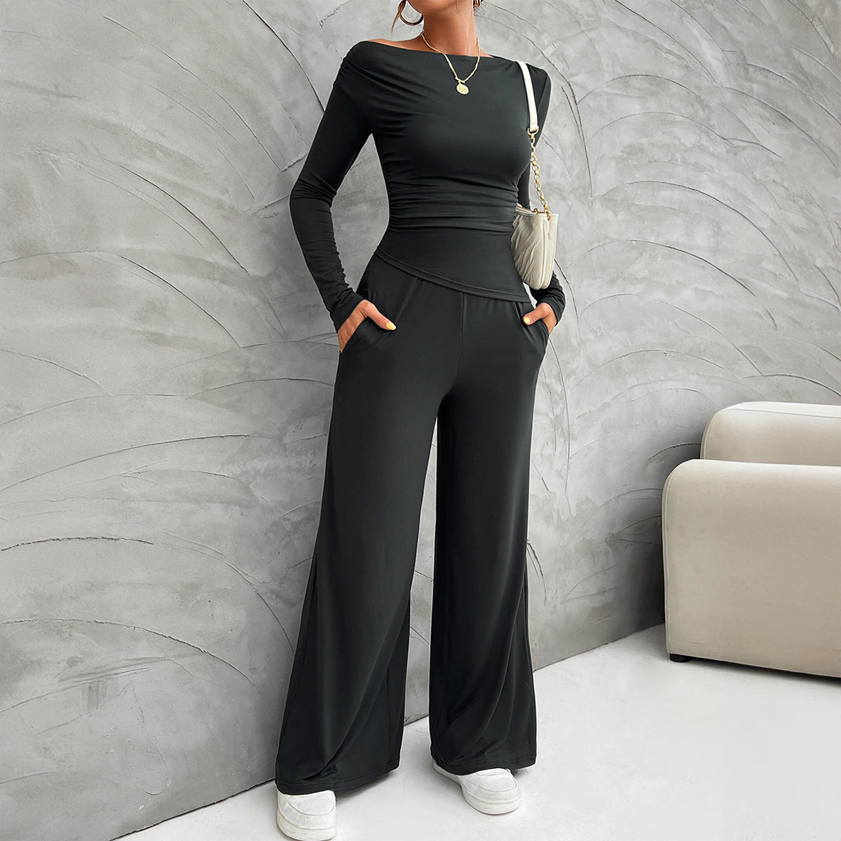 Women's Set - Fitted Long-Sleeve Tee - High-Waisted Comfort Pants