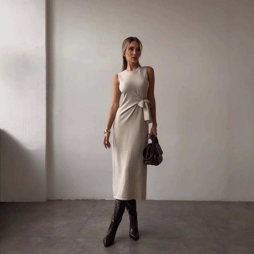 Women's Fit and Flare Sleeveless Midi Dress