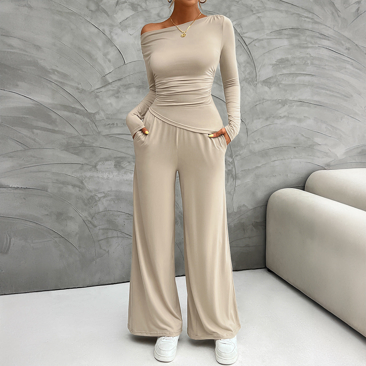 Women's Set - Fitted Long-Sleeve Tee - High-Waisted Comfort Pants