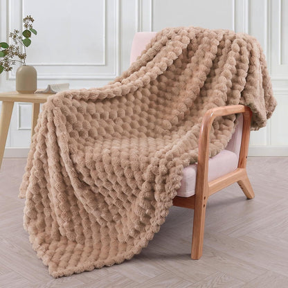Soft Plush Fleece Throw Blanket With Bubble Pattern