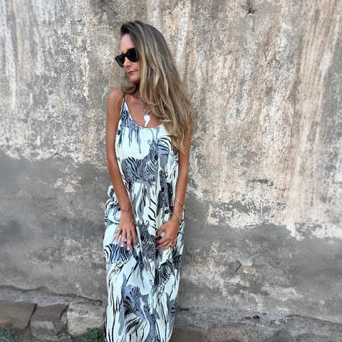 Comfy Women's Maxi Dress with Pockets and Adjustable Straps