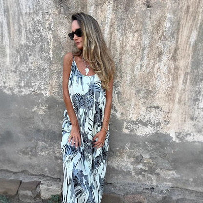 Comfy Women's Maxi Dress with Pockets and Adjustable Straps