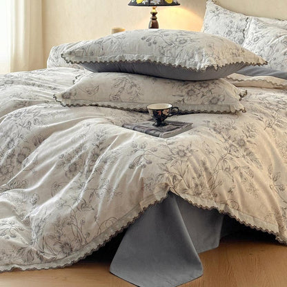 Elegant Flower Pattern Soft Bed Sheets Set