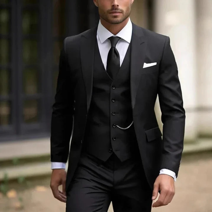 Classic Fit Men's 3 Piece Suit