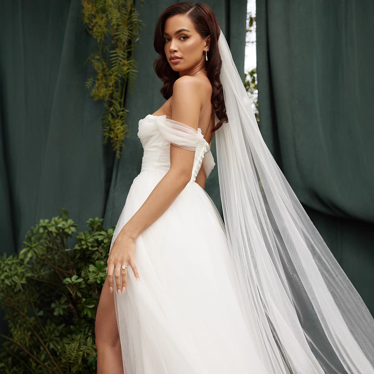 Elegant Bridal Gown with Strapless Neckline and Full Tulle Skirt