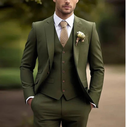 Classic Fit Men's 3 Piece Suit