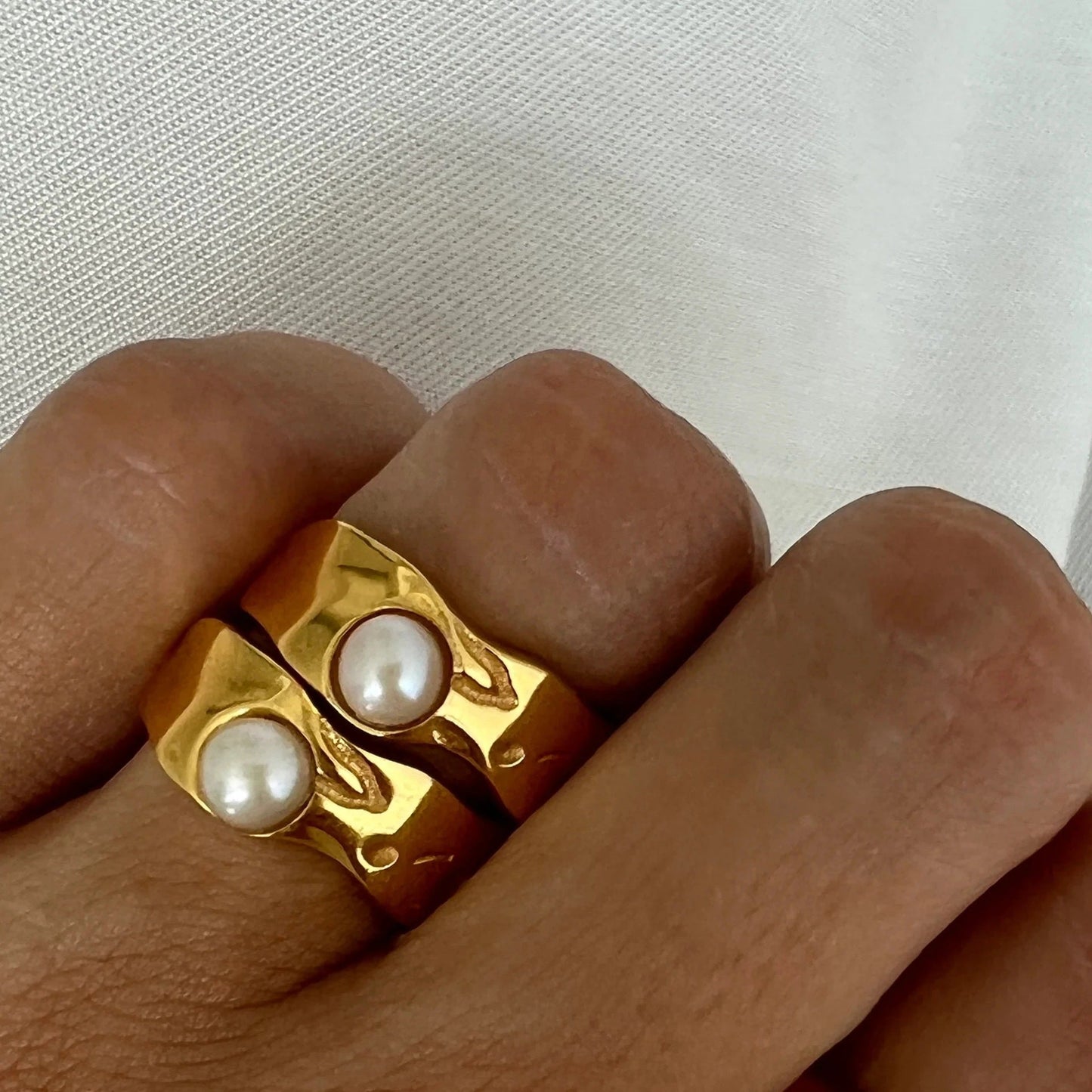 Classic Elegant White Pearl Gold Ring
