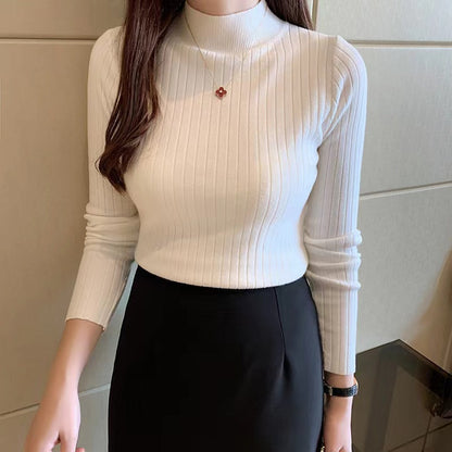 Soft Crew Neck Sweater for Daily Wear