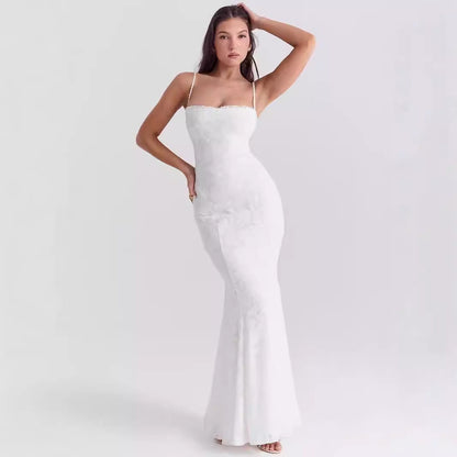 Elegant Long Evening Dress with Lace Details - Nocini