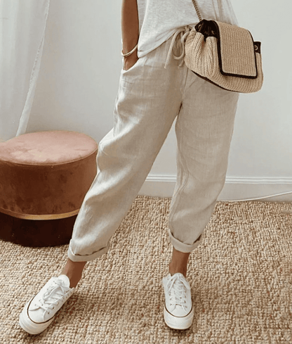 Comfortable Women's Cropped Pants with Elastic Waistband