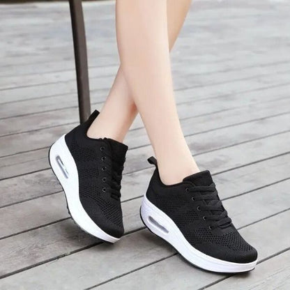 Lightweight Women's Running Shoes Comfortable Fit