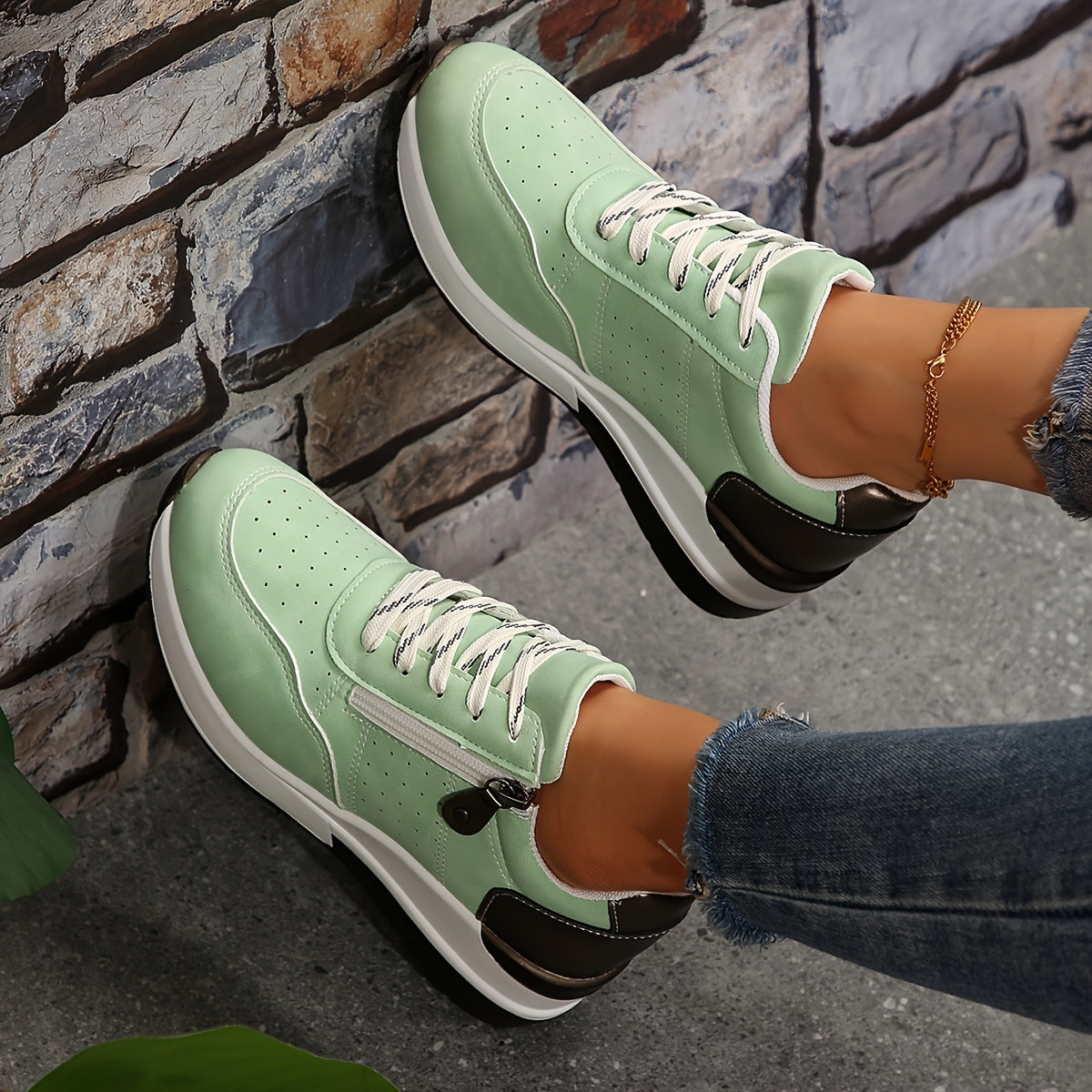 Breathable Casual Women's Sneakers - Comfortable & Chic