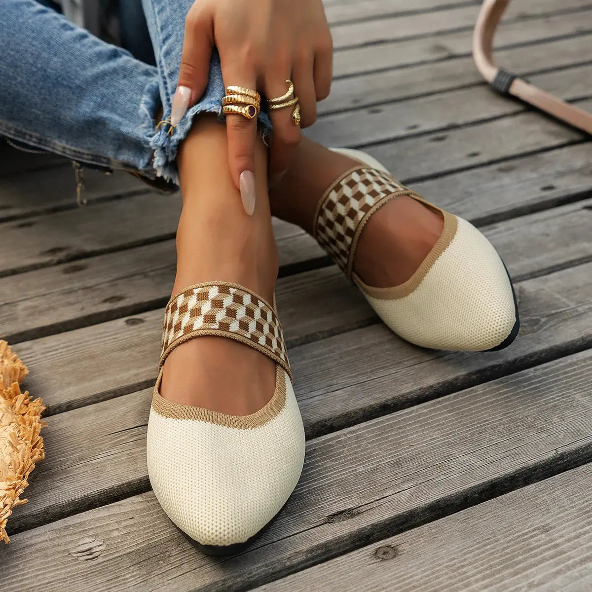 Classic Round Toe Dance Flats for Women - Nocini
