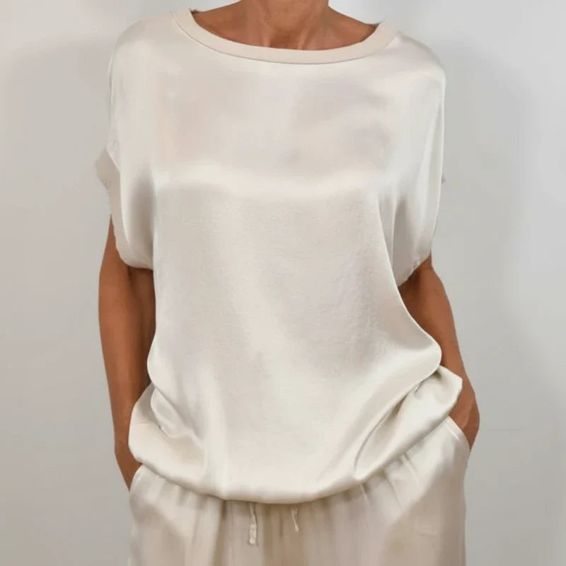 Comfortable 2 Piece Outfit for Ladies