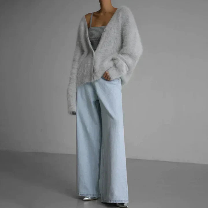 Comfy Women's Loose Fit Sweater - Nocini