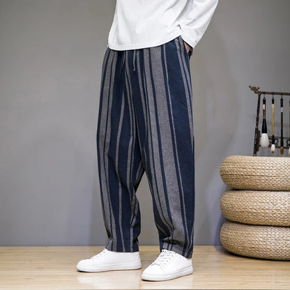 Casual Fit Cropped Pants