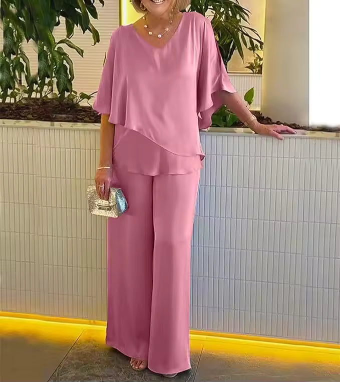 Stylish 2-Piece Set with Classic Charm