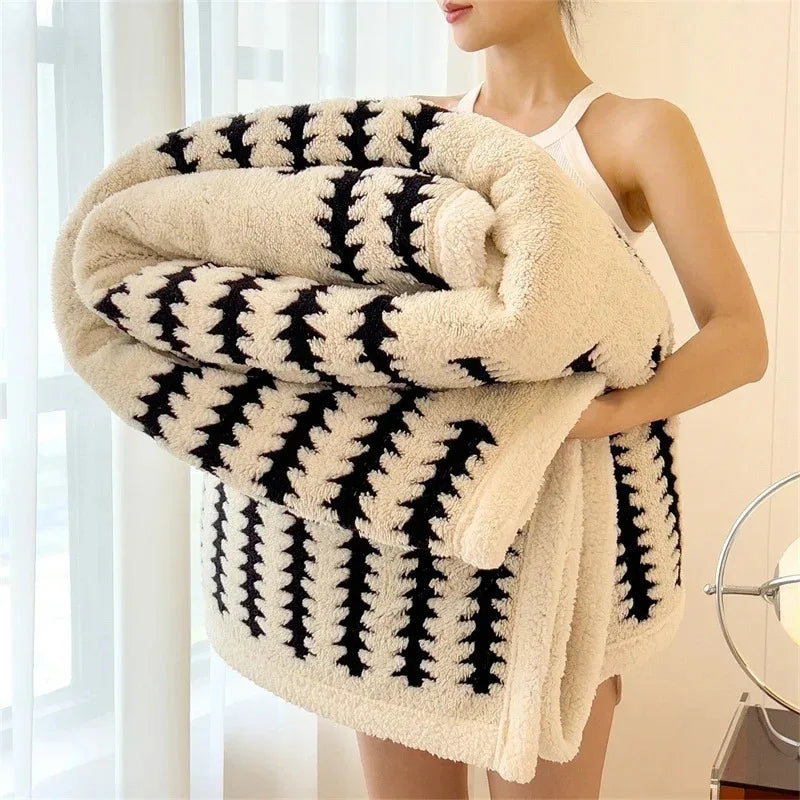 Contemporary Flannel Blanket With Plush Sherpa Fleece