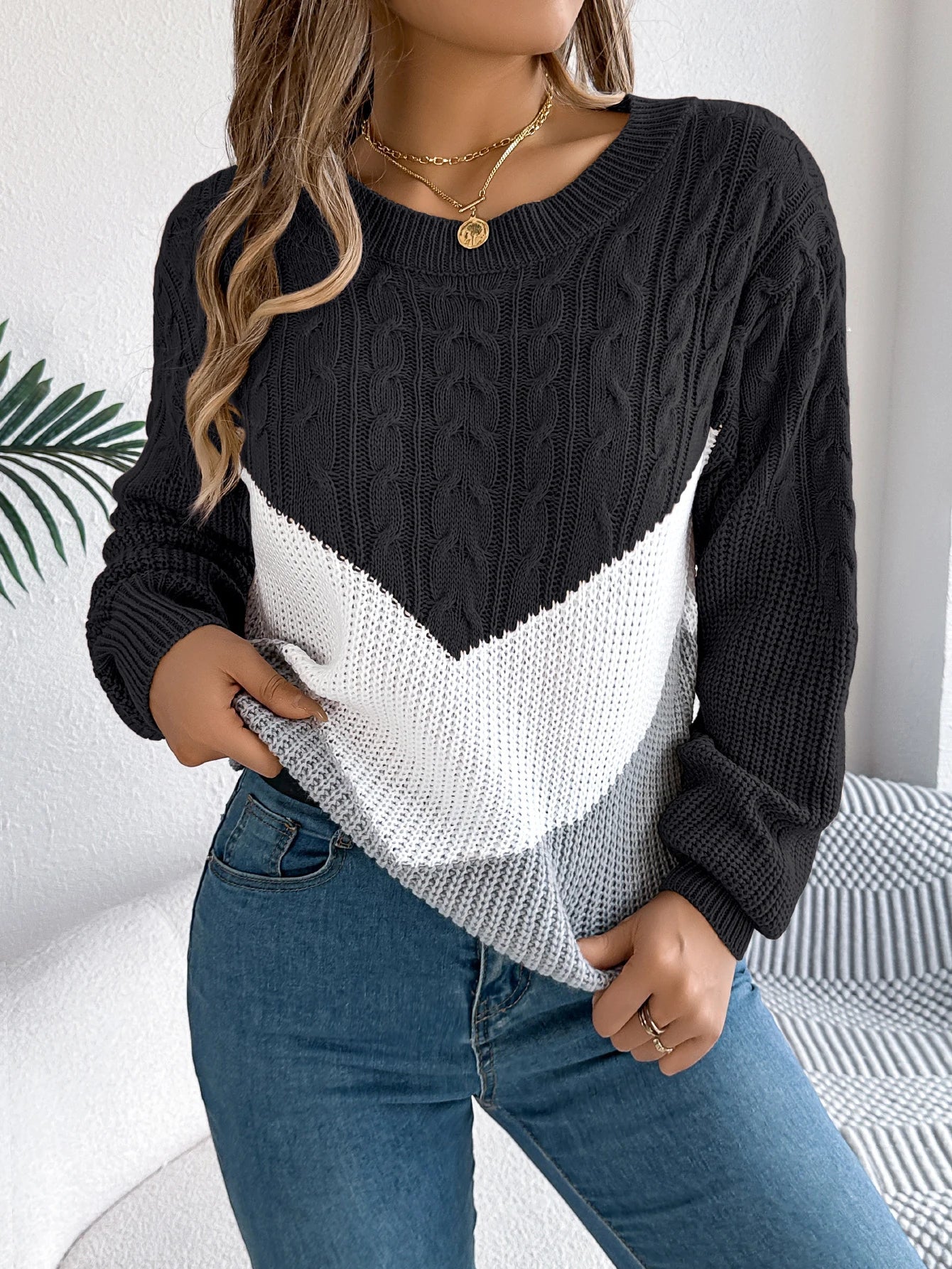 Colorful Chevron Knit Sweater - Olytrend