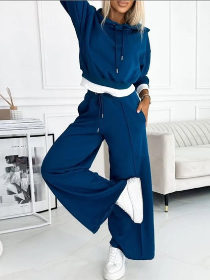 Comfortable Women's 2-Piece Track Suit