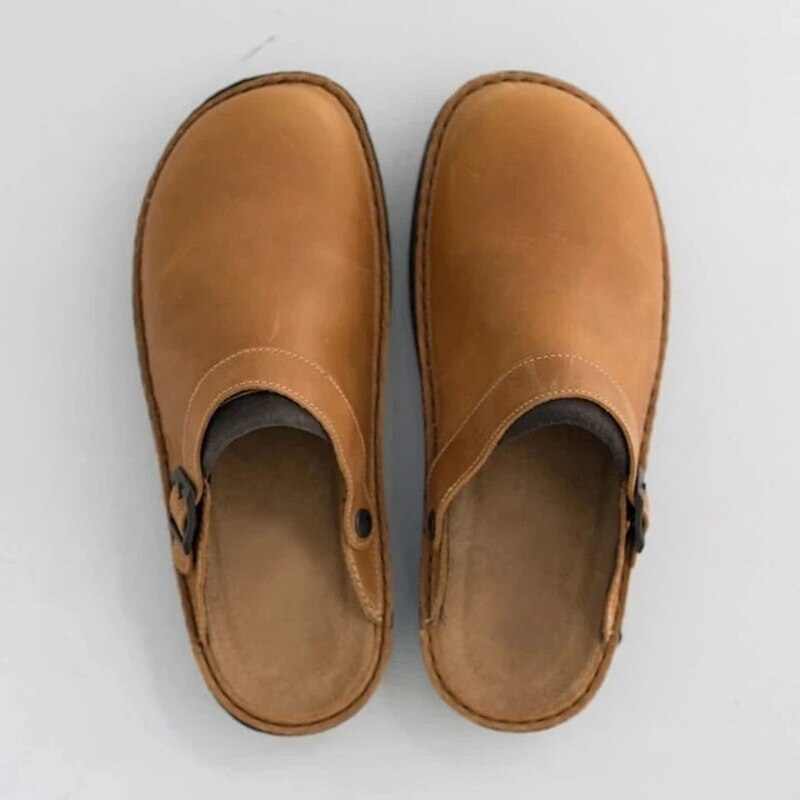 Men's Comfortable Buckle Clog Shoe with Contoured Sole