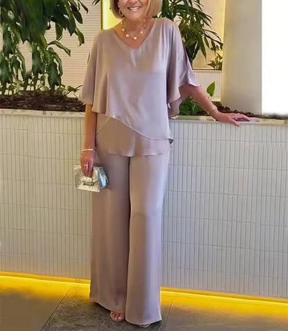 Stylish 2-Piece Set with Classic Charm